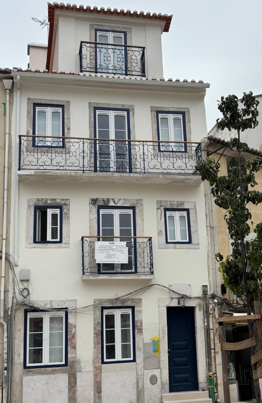 Largo da Graça 33A-35